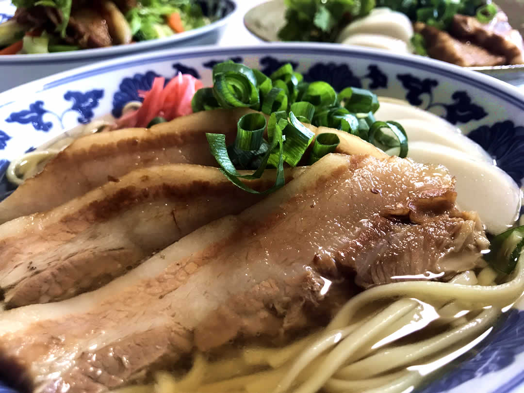 黄金のレシピ 和豚もちぶたの沖縄ソーキそば風