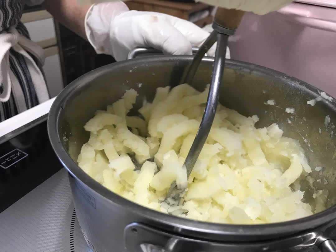 フランス料理の付け合わせによく出される「アリゴ」も作ります。