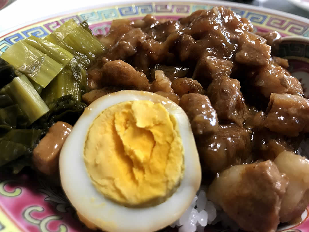 さらに煮玉子と一緒に食べると、無条件に幸せな風味に！